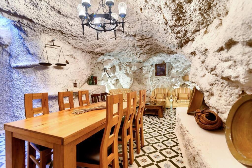 Villa Cueva Con Jacuzzi A 20 Minutos De Valencia Benaguacil Exterior foto