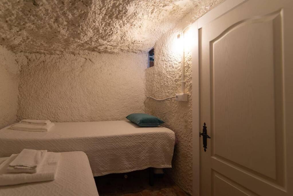 Villa Cueva Con Jacuzzi A 20 Minutos De Valencia Benaguacil Exterior foto